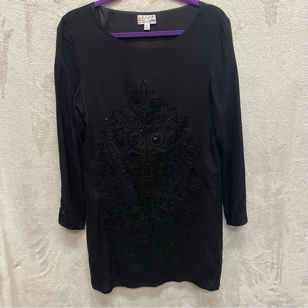 Max studio sequined textured shift dress black whimsigoth women’s size 4